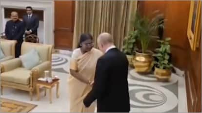 राष्ट्रपति भवन पहुंचे पुतिन, राष्ट्रपति मुर्मू ने किया स्वागत