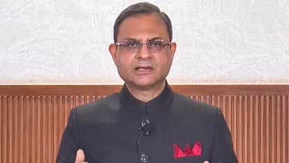 RBI Governor Sanjay Malhotra Urban Cooperative Banks UCB governance Asset quality RBI meeting News in Hindi