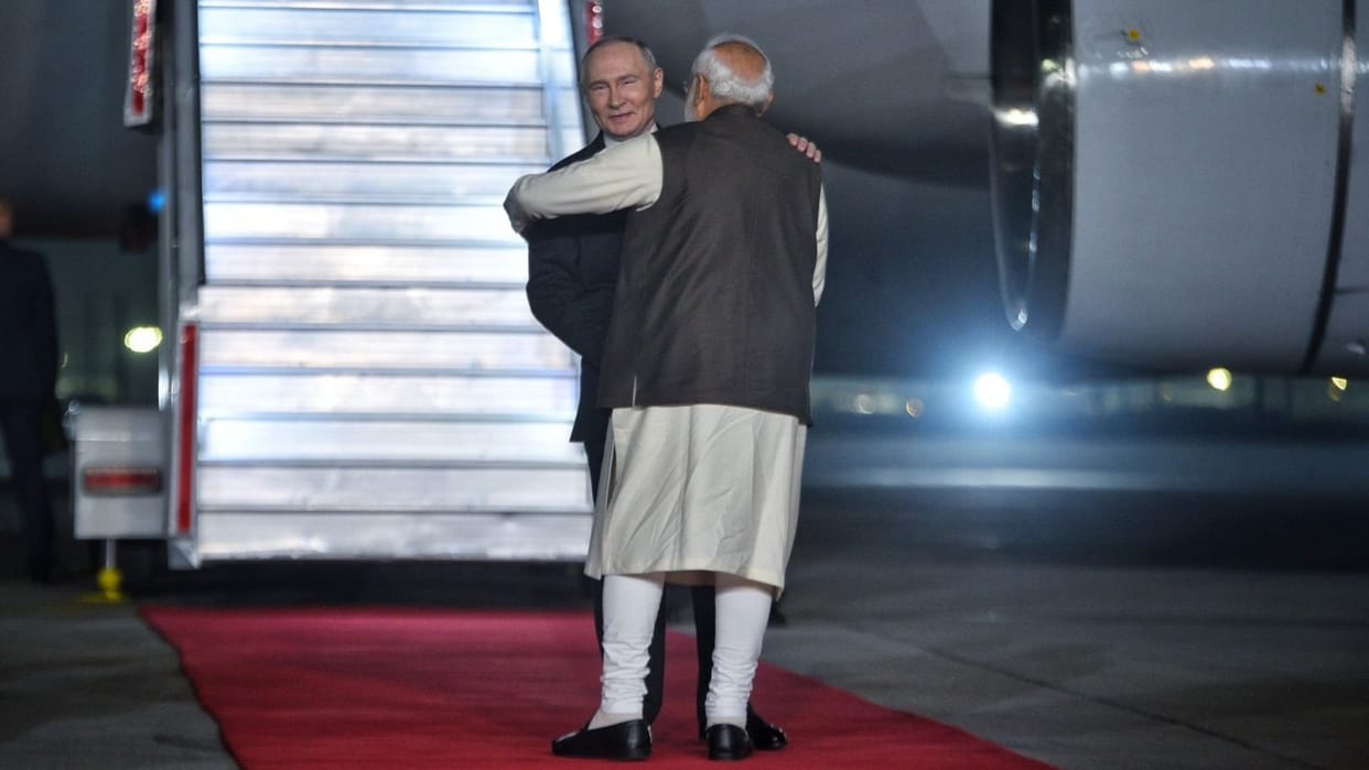 From Obama to Putin PM Narendra Modi welcomes leaders at the airport