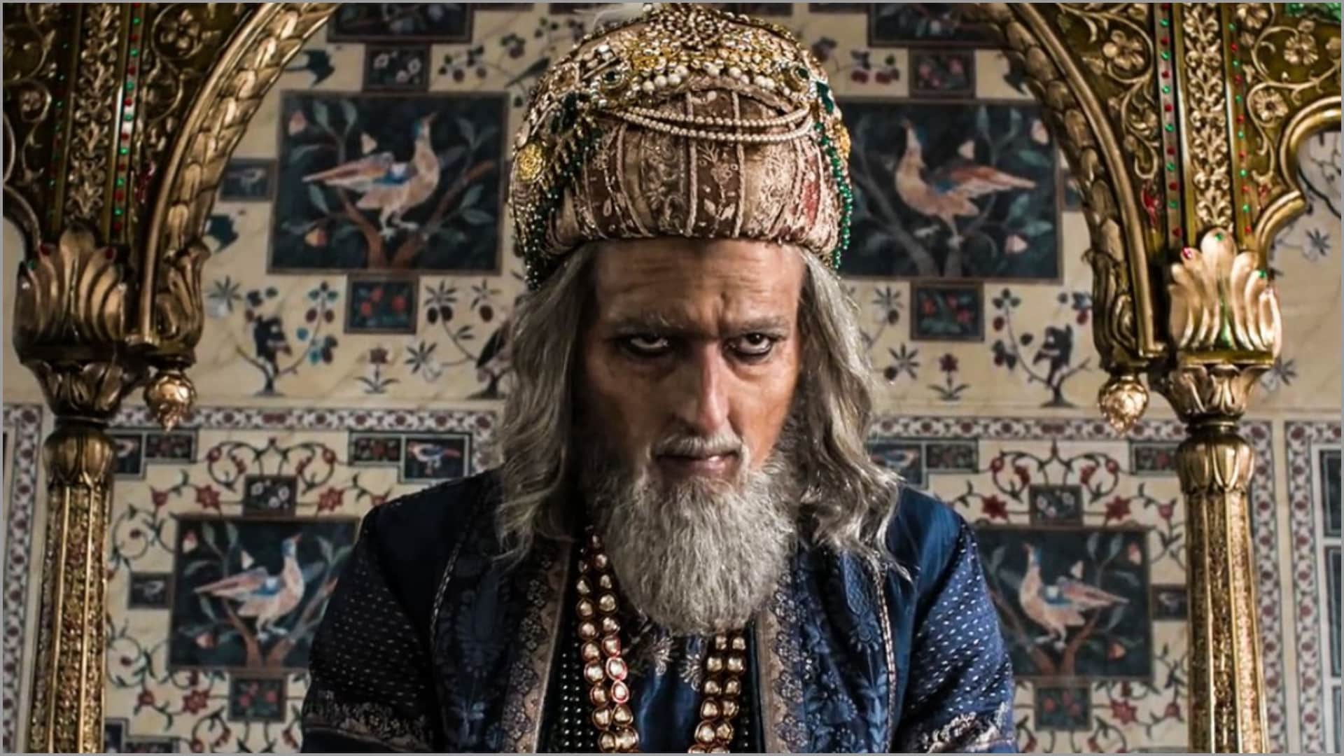 Before Rehman Dakait In Dhurandhar Akshaye Khanna Played Powerful Character In Chhaava Drishyam 2 Race Humraz