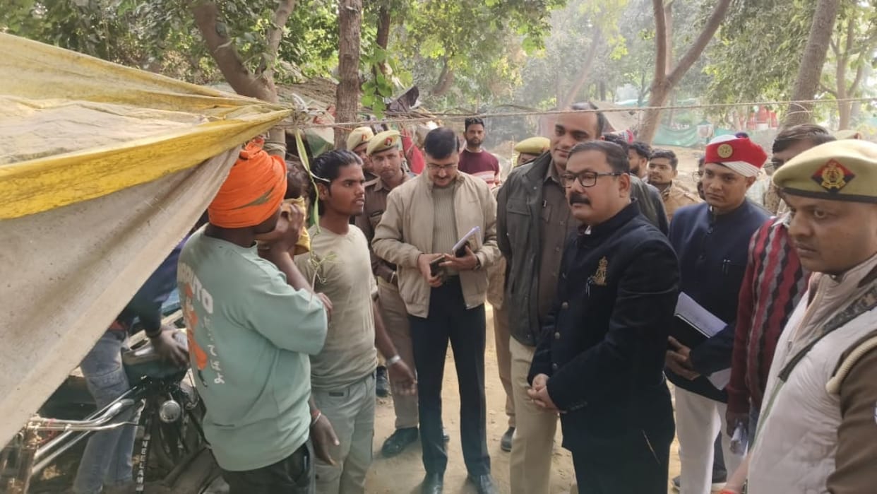 DM and SSP took to the streets with their team to search for illegal immigrants in Bareilly