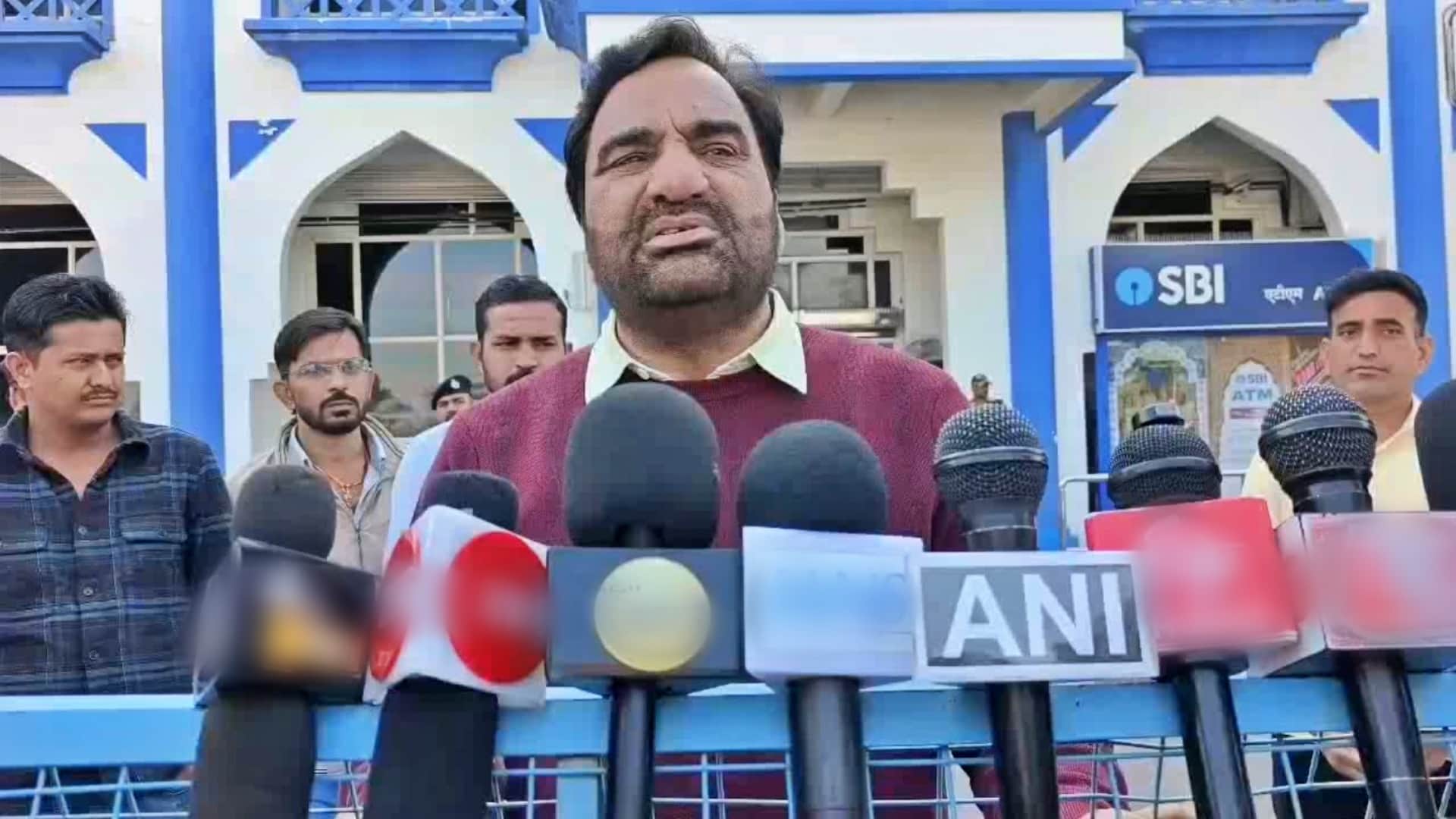 जोधपुर में मीडिया से मुखातिब होते हनुमान बेनीवाल