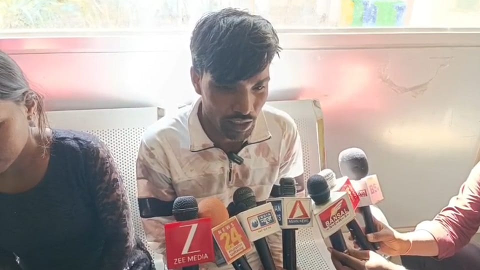 पीड़ित किसान के परिजन