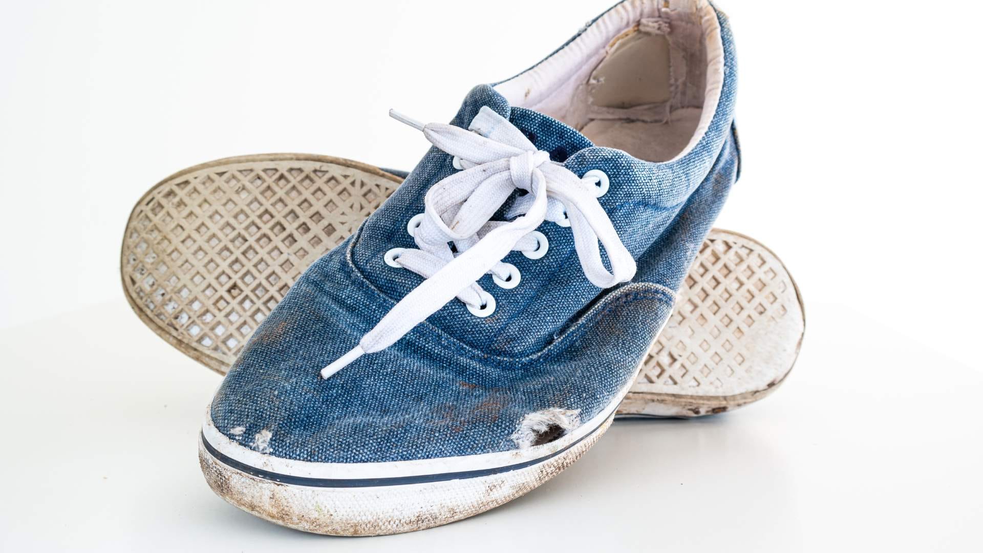 Why Do Shoes Smell Bad Even When Stored at Home Know all the details here