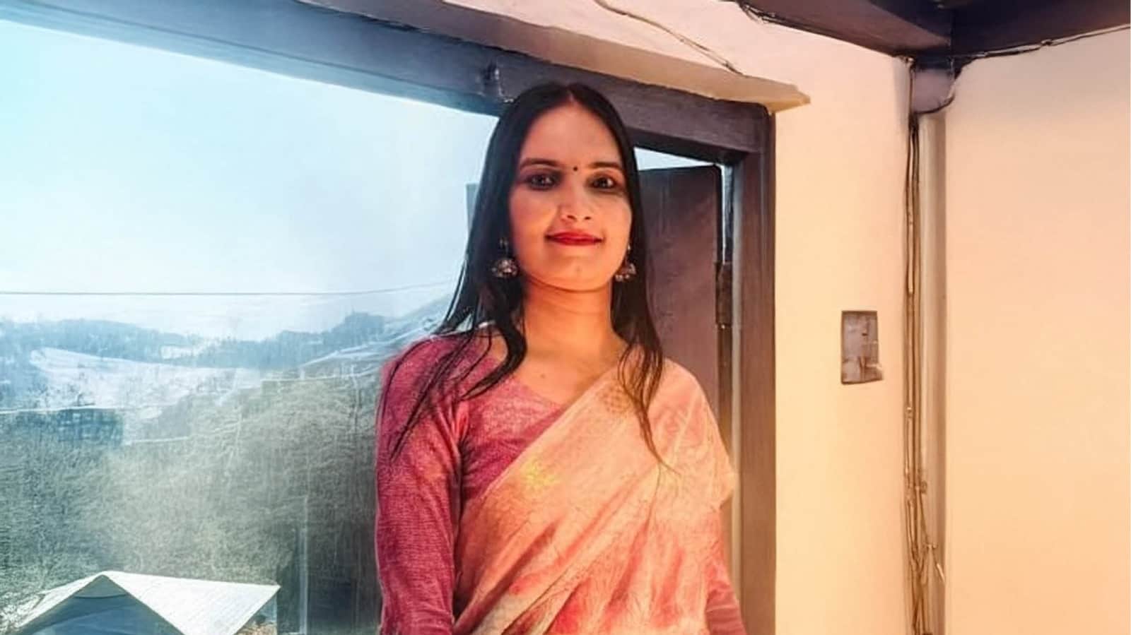 jalaun sho Death case accused woman constable pressurising on inspector to spend Rs 25 lakh for her marriage