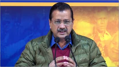 Kejriwal meets farmers released from jail in Rajkot, accuses BJP of filing false cases