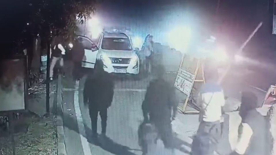 Firing at Ladowal toll plaza in Ludhiana crime news