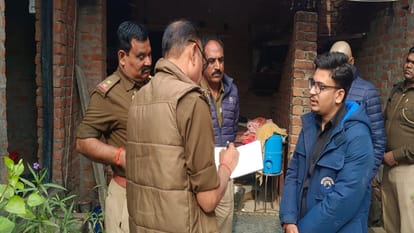 Dead bodies of mother and son found in suspicious condition in Kadadham, the door of the house was locked from