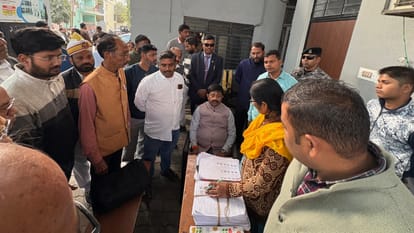 Minister Nandi expressed displeasure over negligence in SIR, directed action against BLO