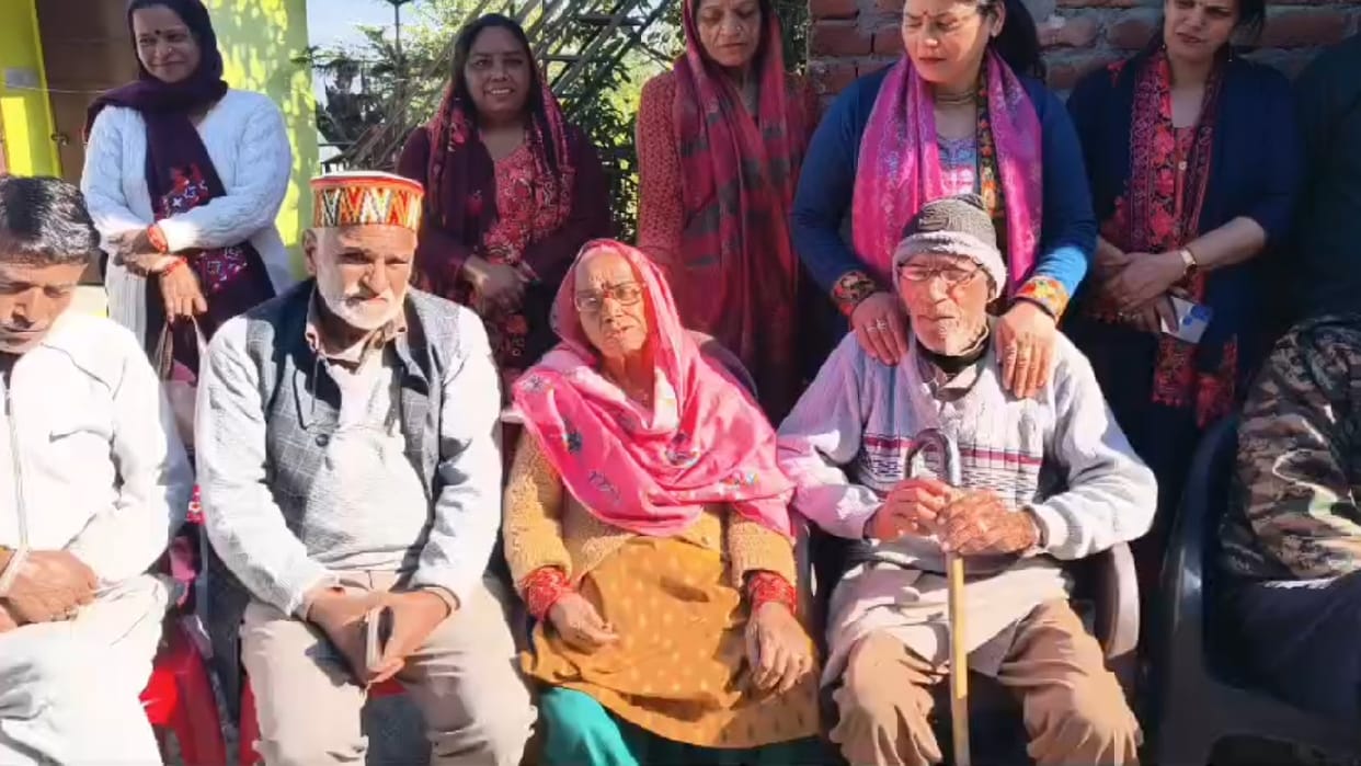 Missing soldier was welcomed with drums and trumpets upon reaching home in Hamirpur