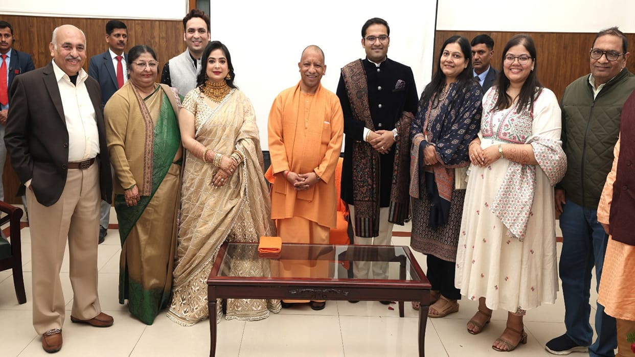 CM Yogi questions MLAs, why is SIA slow, should inspect booths