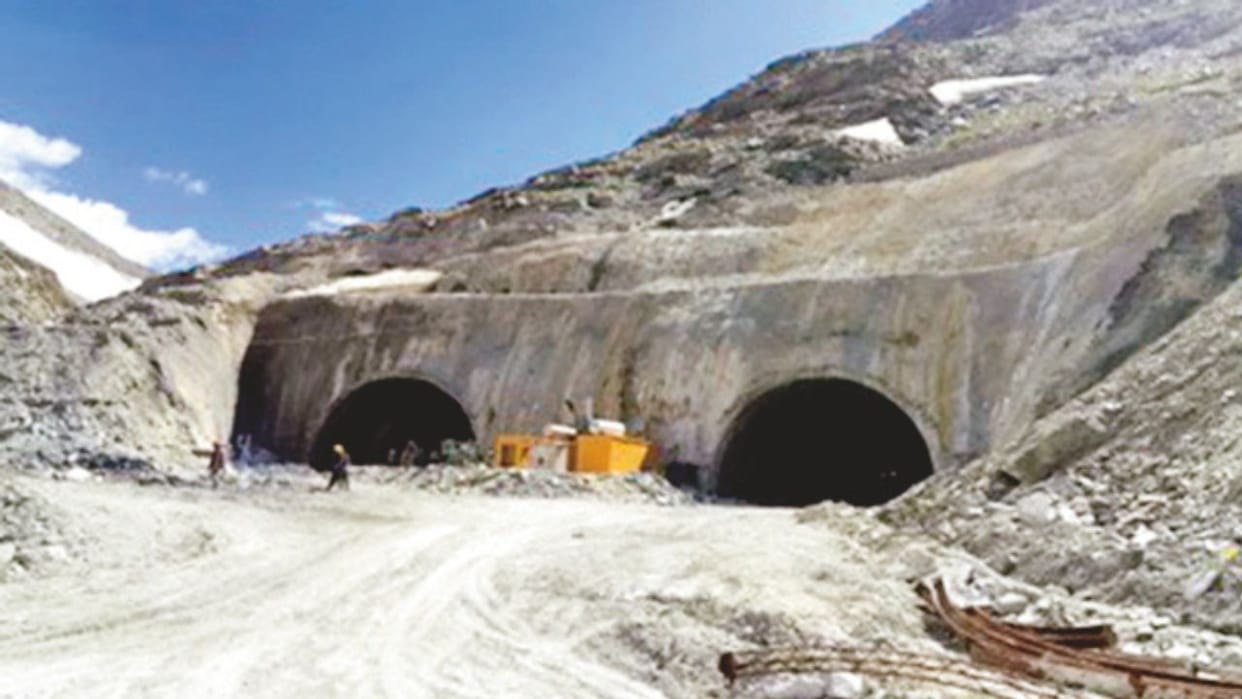 Himachal Tunnel construction underway in Shinkula strategically important, in minus 25 degree temperatures