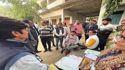 Minister Nandi expressed displeasure over negligence in SIR, directed action against BLO