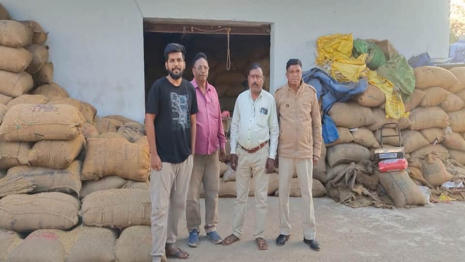 administration is taking strict action regarding paddy procurement in Dhamtari