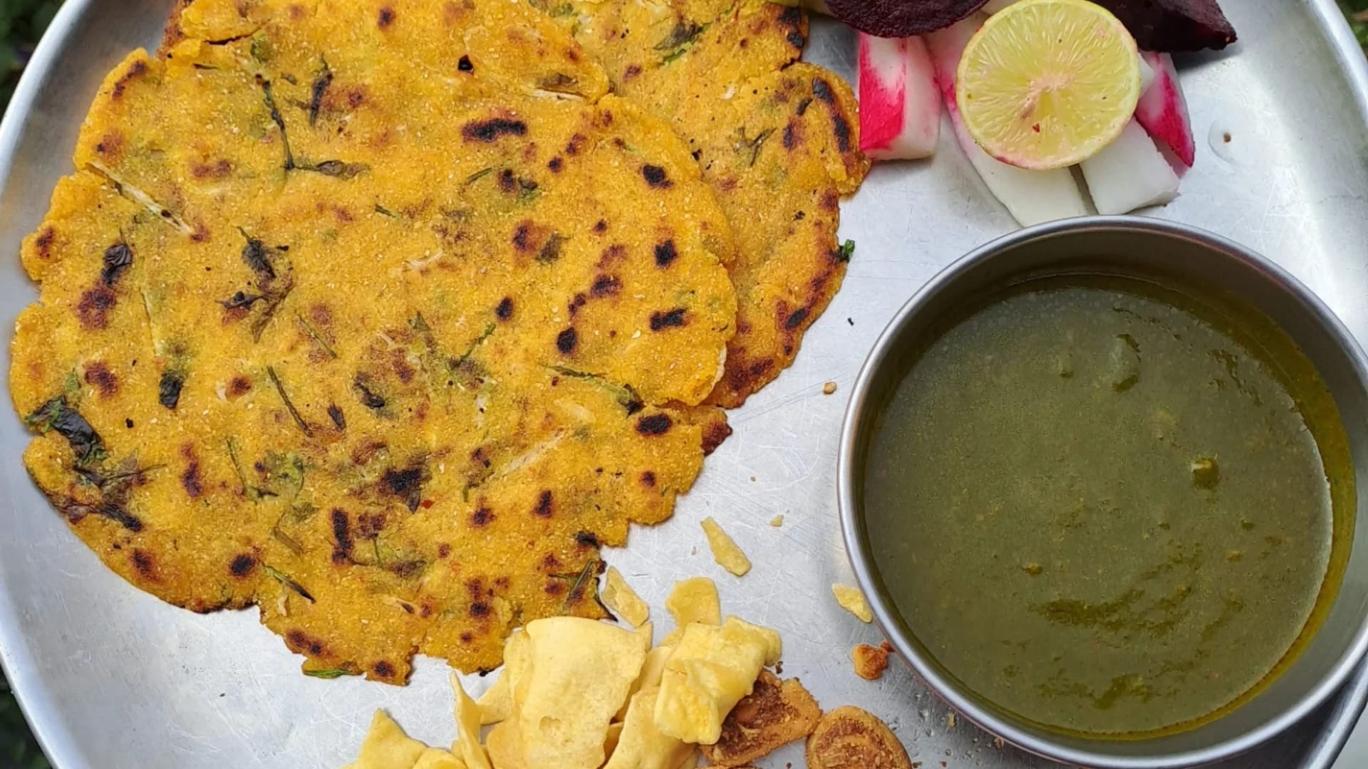 Sarso ka Sag and Makke ki Roti Step by Step Recipe in Hindi