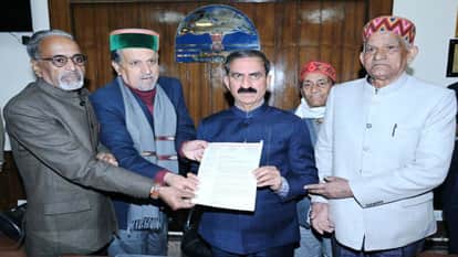 himachal govt will pay the medical bills of pensioners within a month, CM Sukhu announced.