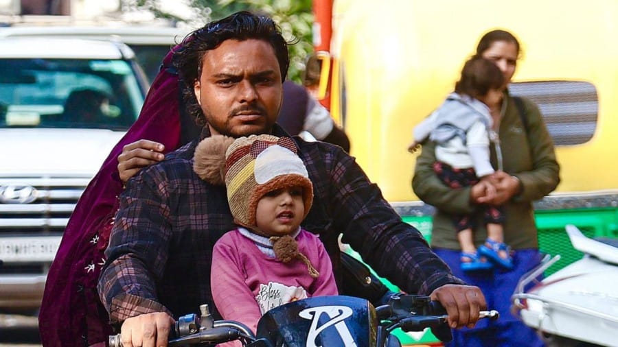 indore news : cold wave breaks decade record as temperature drops to 5.7 degrees