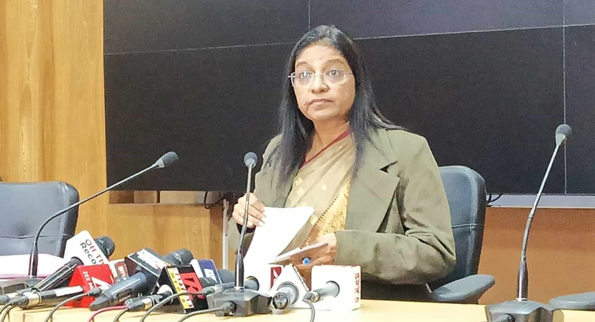 कैबिनेट सचिव वंदना डादेल