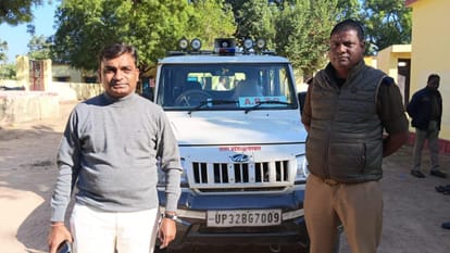 Jhansi: RTO caught tractor-trolley doing illegal mining