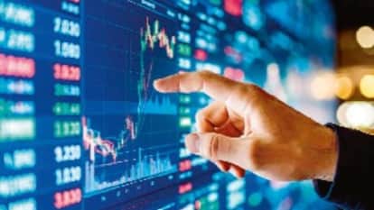 Investors are shifting from active funds to passive funds number of folios tripling to 4.81 crore in one year