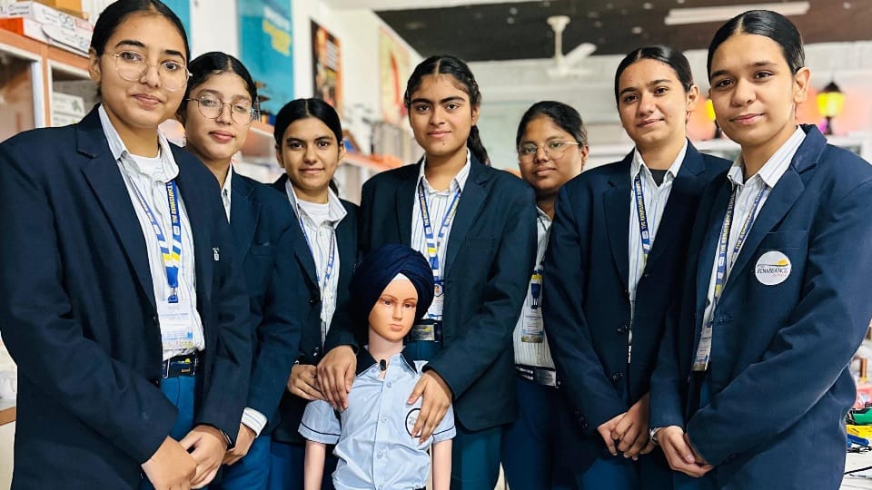 School children create first Sikh robot in Punjab