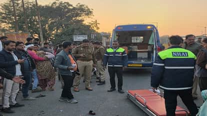 Two women including an innocent child died in road accident in Mathura