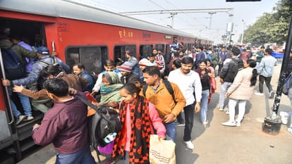 UP News: इंडिगो की उड़ान पर संकट, बरेली होकर चलने वाली बंगलूरू की ट्रेन भी निरस्त, मुंबई की गाड़ियां फुल Indigo flight faces disruption train to Bengaluru via Bareilly cancelled