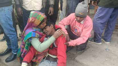 truck collided with motorcycle In Raebareli one youth did while two injured