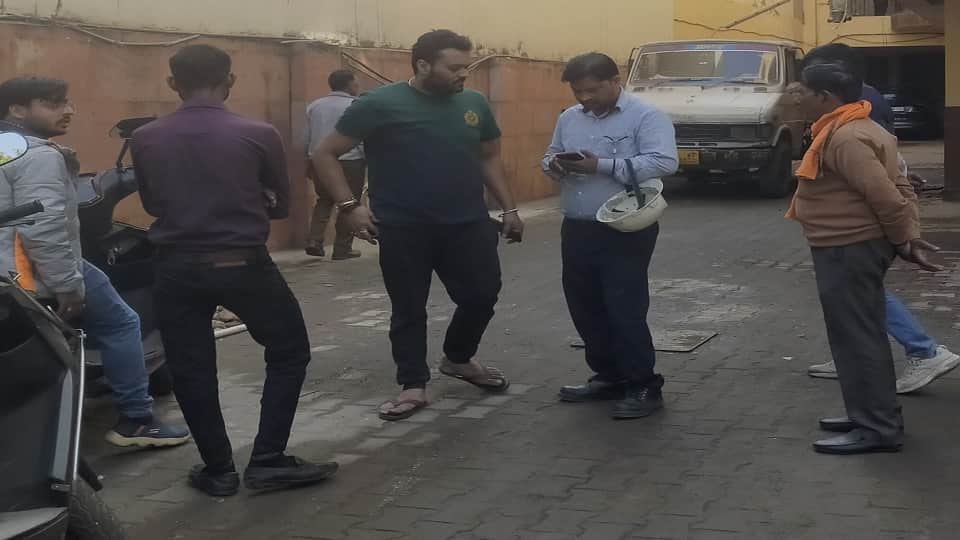 Brave Firefighters Rescue Family from Blaze in Agra Apartment, Entire Flat Destroyed