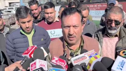 HRTC drivers and conductors angry over non payment of salaries even after eight days, threaten indefinite stri