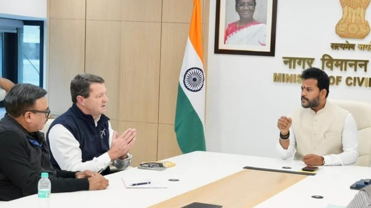 Indigo Crisis: सरकार का इंडिगो पर कड़ा एक्शन; एयरलाइन की उड़ानों में 10% की कटौती, सीईओ बोले- हमें माफ कर दो