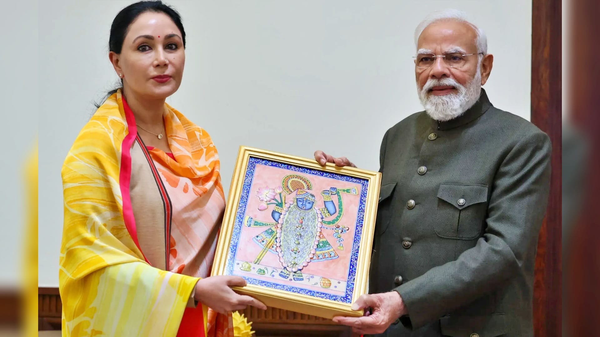 पीएम मोदी से मुलाकात के दौरान उपमुख्यमंत्री दीया कुमारी