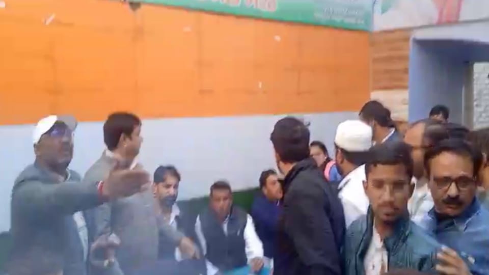 Meerut: Chaos at Meerut Congress Office as Workers Clash During AICC Secretary Pradeep Narwal’s Visit