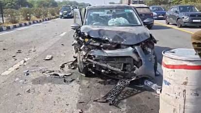 Three Cars Collide on Agra-Lucknow Expressway Four Seriously Injured