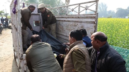 UP: 'वो बेटियों संग...', लिव इन पार्टनर ने इसलिए किया इंजीनियर लवर का कत्ल; महिला ने बताई चौंकाने वाली कहानी Girlfriend kills engineer In lucknow Troubled by molestation mother and daughters committed murder an engineer