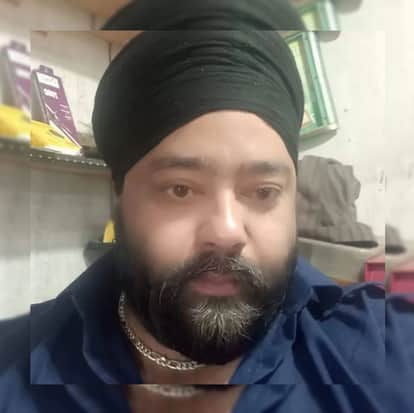 Pinku Singh died in a house fire in Kupwara; one person was injured.