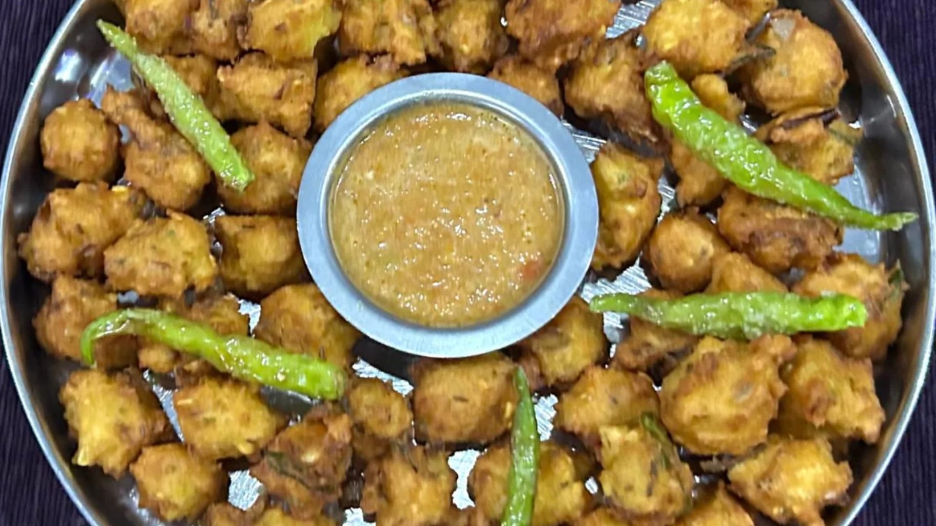 Moong Dal Pakode Recipe in Hindi Try Instant Moong Dal Ke Pakode At Home
