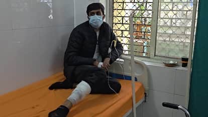 Moradabad: Police encounter with ATM robbers, two injured in the shootout