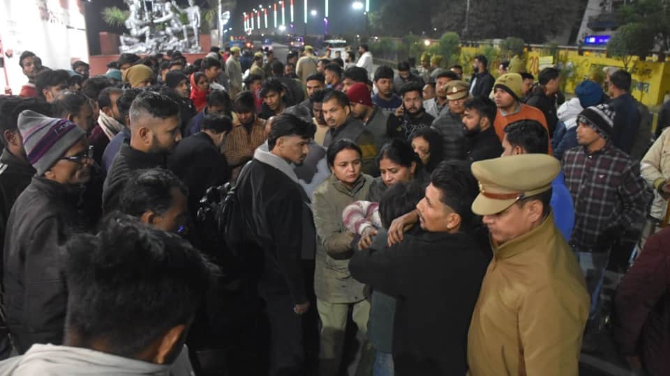 Murder of a youth in Moradabad over a cigarette dispute road blockage and commotion