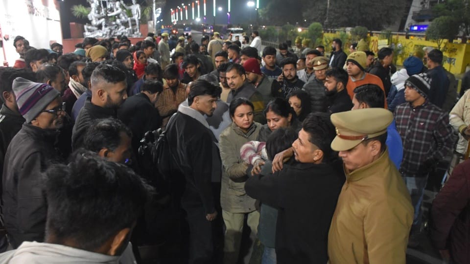 Murder of a youth in Moradabad over a cigarette dispute road blockage and commotion