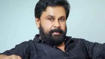 South Actor Dileep Cast His vote in Aluva Day After Acquitted In Harassment Case