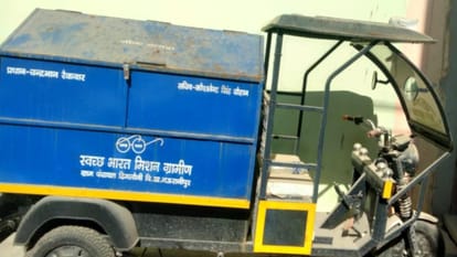 Jhansi: Garbage disposal centers in Mauranipur block are becoming garbage