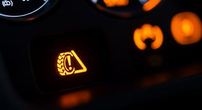 10 Essential Car Warning Lights Every Indian Driver Should Know