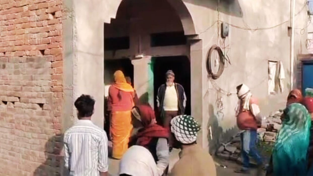 old couple died in Mirzapur after vomiting following a meal Family members say not allow post-mortem