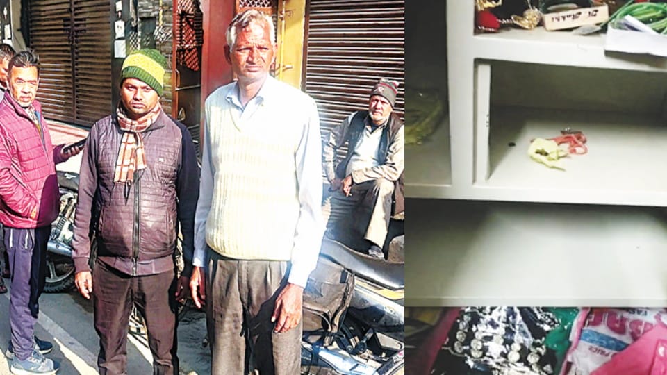 Family Out for Son Treatment, Thieves Steal Cash and Jewellery Worth 15 Lakhs in Meerut