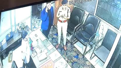 CG: love trap blame on DSP Kalpana Verma, businessman Deepak gives her diamond ring, chain and 2 crore rupees