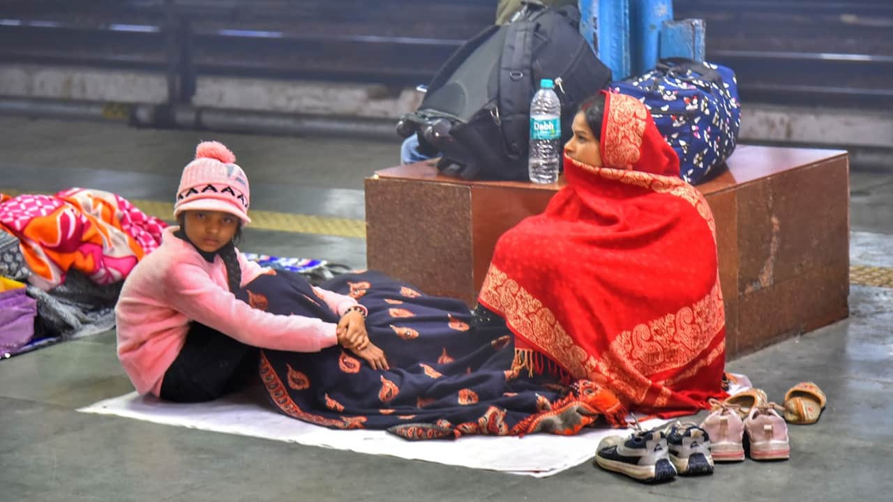 Orange alert issued for cold wave and fog in Delhi on Monday