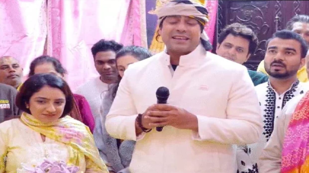 Singer Jubin Nautiyal met Saint Premananda