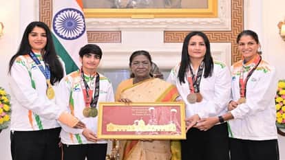 President Draupadi Murmu honored women boxers