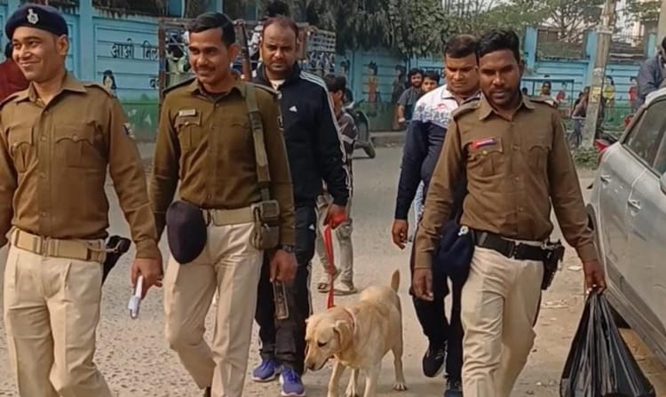 Bihar News: पटना में युवक की निर्मम हत्या, अपराधियों ईंट-पत्थरों से कूचा; चप्पल के सहारे पुलिस ने खोजा शव